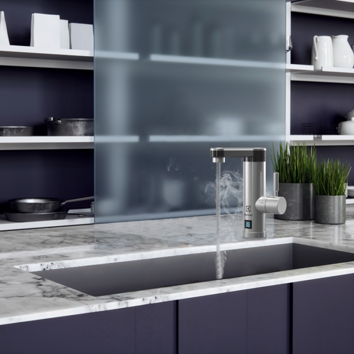 Проточный водонагреватель Electrolux Taptronic S