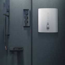 Водонагреватель Electrolux EWH 30 Inoxis